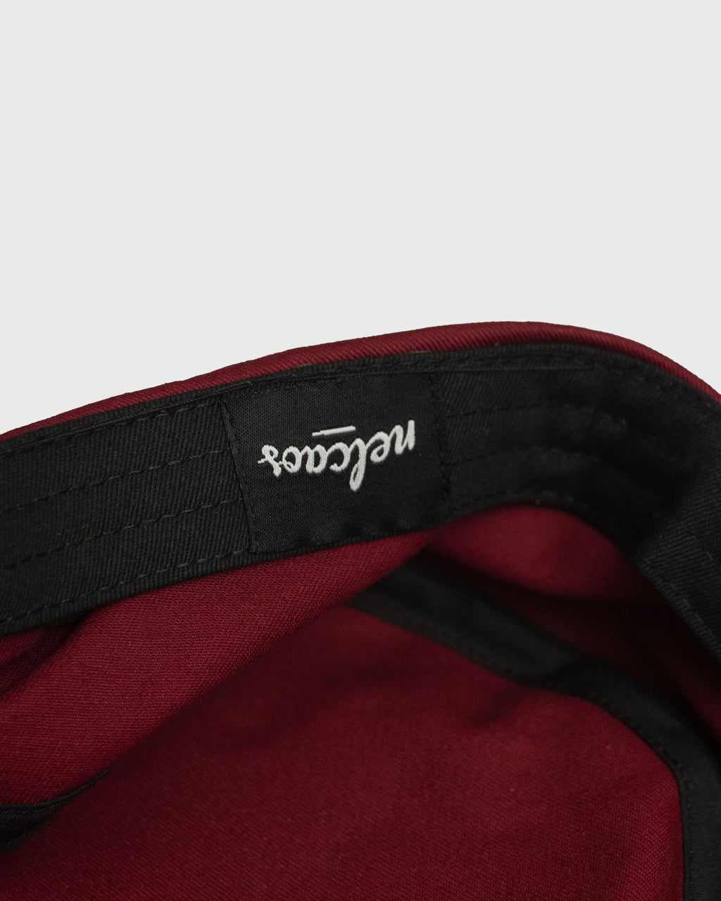 Cap "Altra Epoca" Spinato Rubino