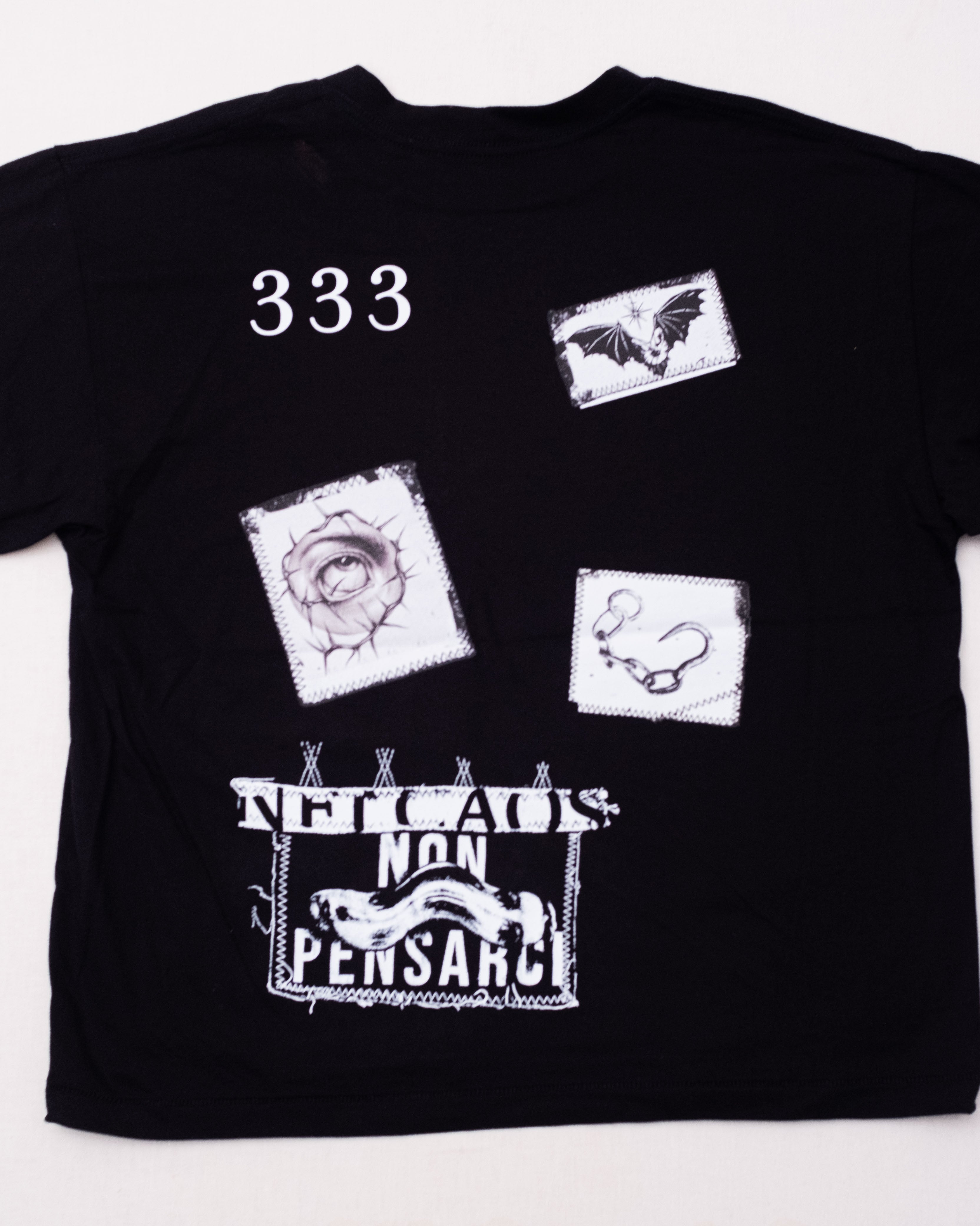 T-Shirt "Tre Manette"